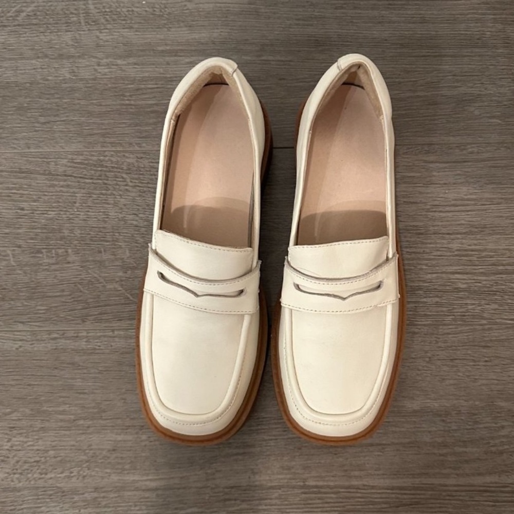 Dwarves Academic Style Leather Loafers Bone